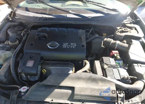 2004 Nissan Altima 2.5 S from USA, damaged, VIN 1N4AL11D64C112606